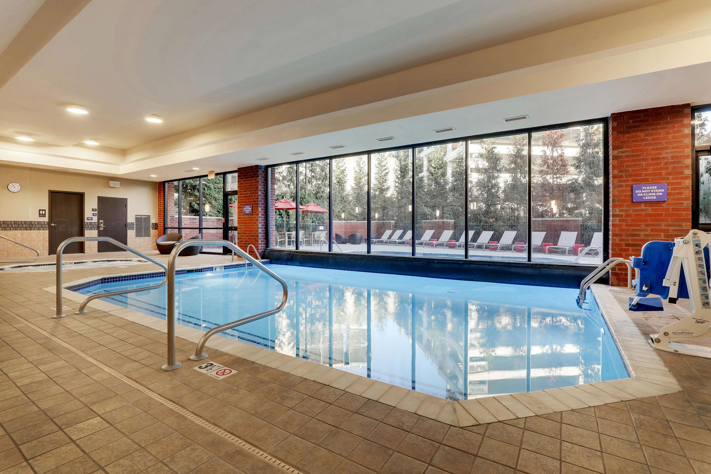 pool | Drury Inn & Suites Columbus Convention Center