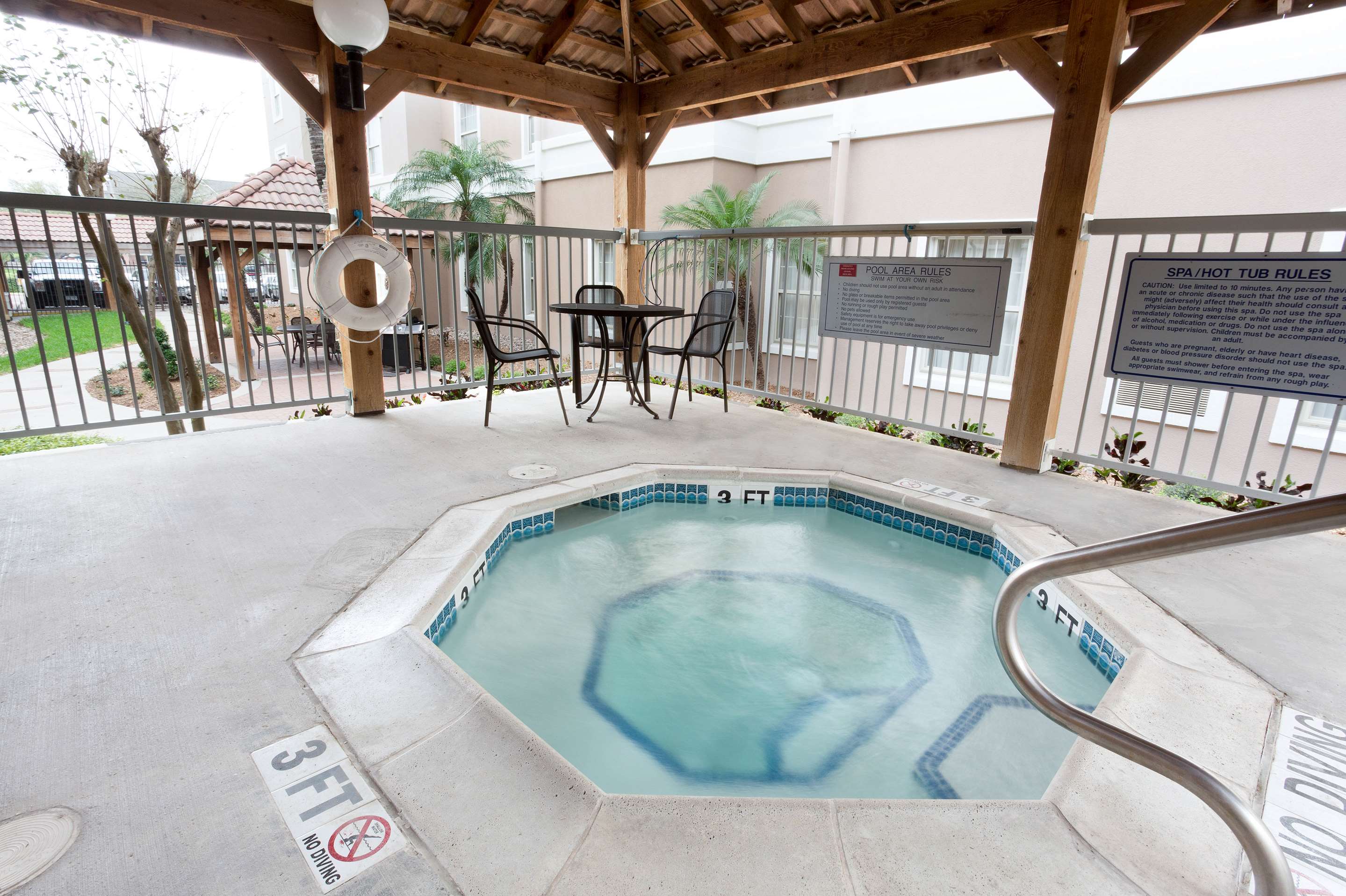 outdoor jaq | Drury Inn & Suites McAllen