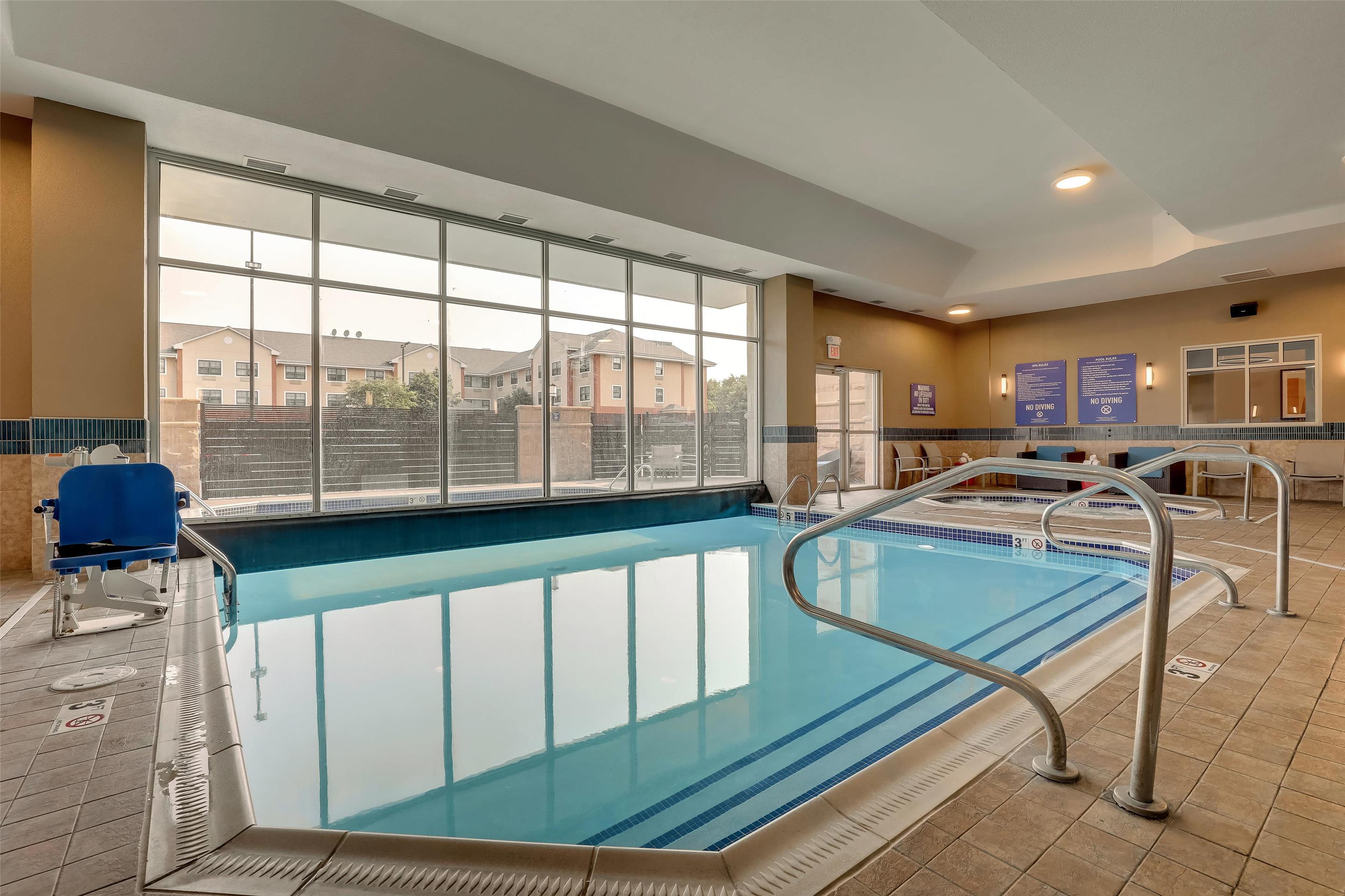 Pool | Drury Inn & Suites Dayton North