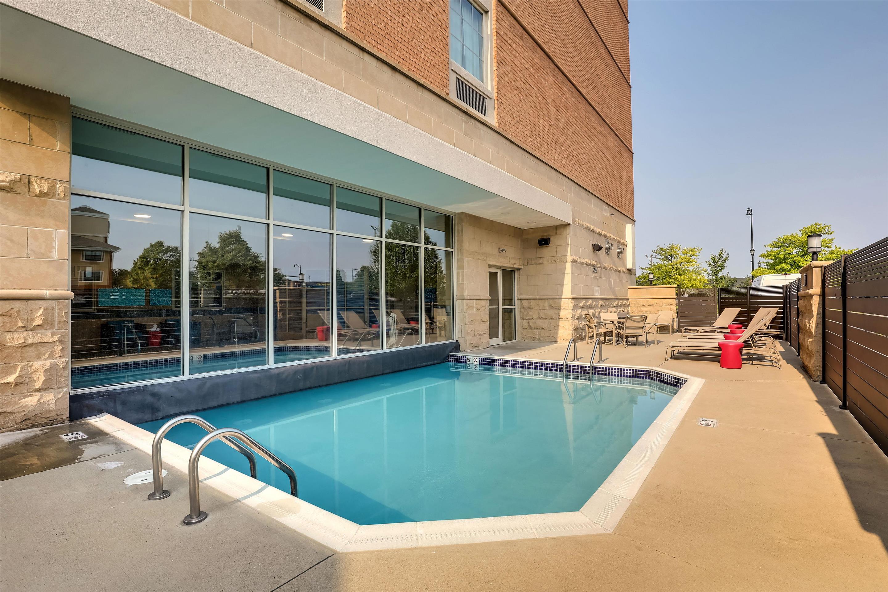 Pool | Drury Inn & Suites Dayton North