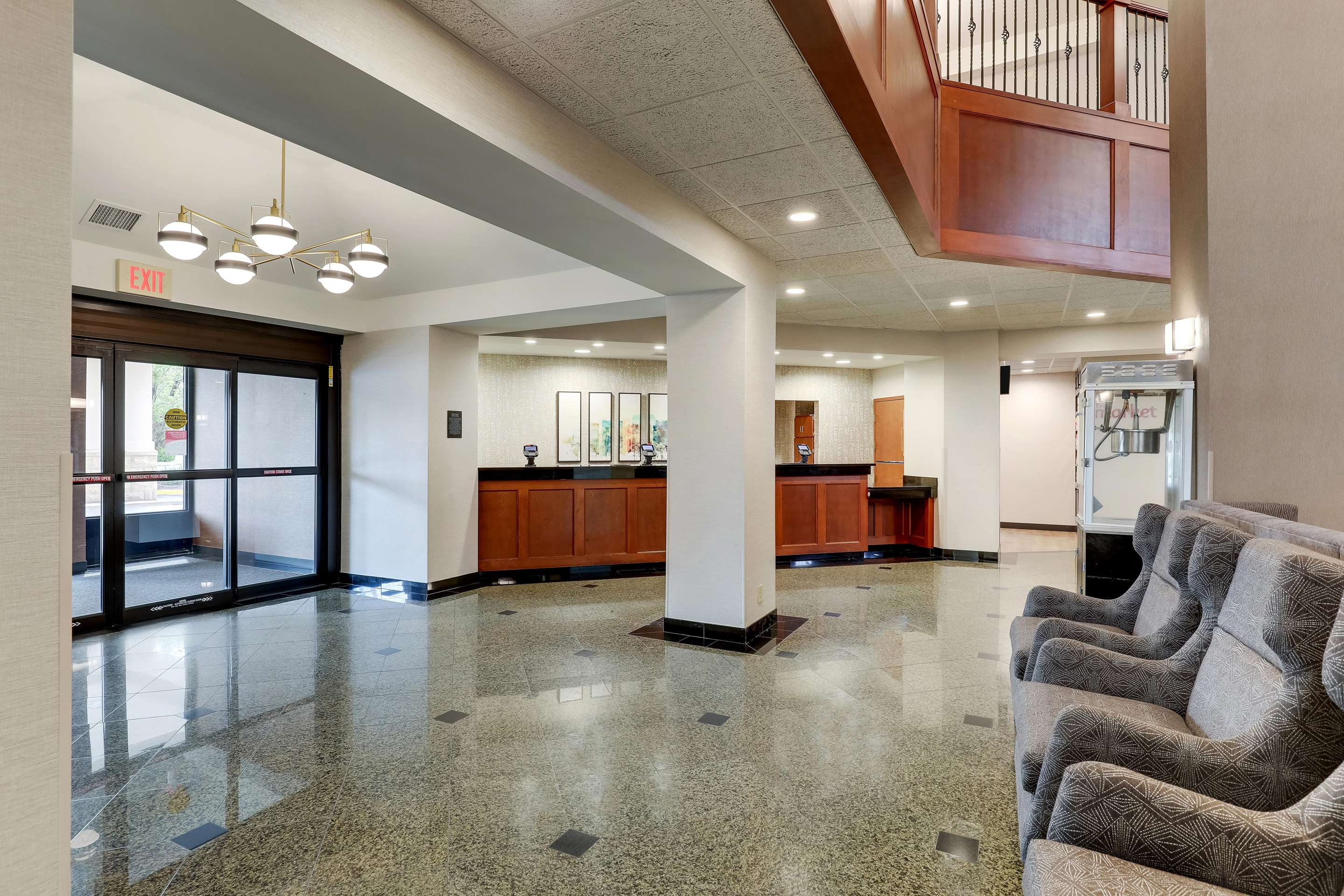 Lobby | Drury Inn & Suites Birmingham Lakeshore Drive