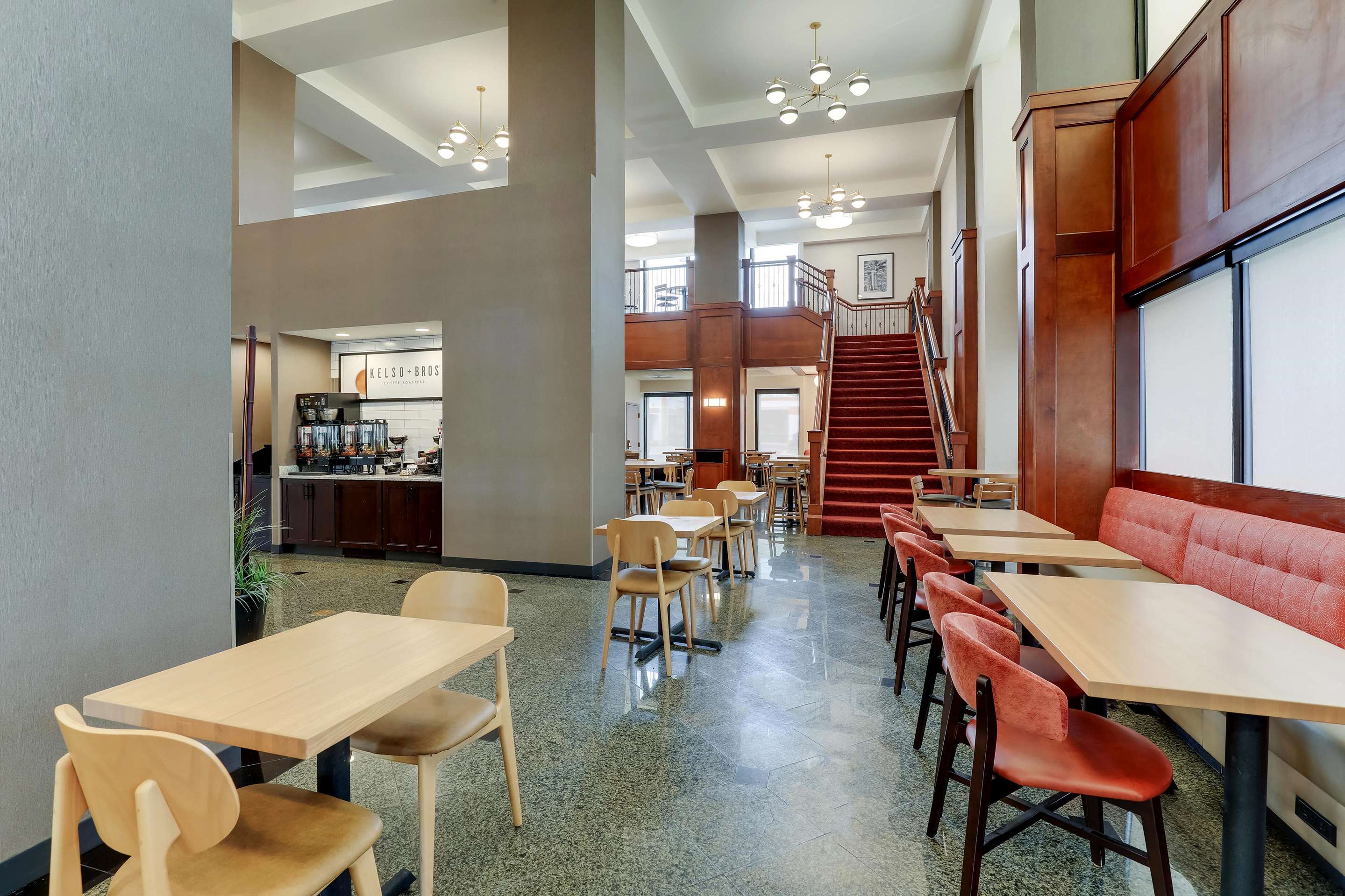Dining Area | Drury Inn & Suites Birmingham Lakeshore Drive