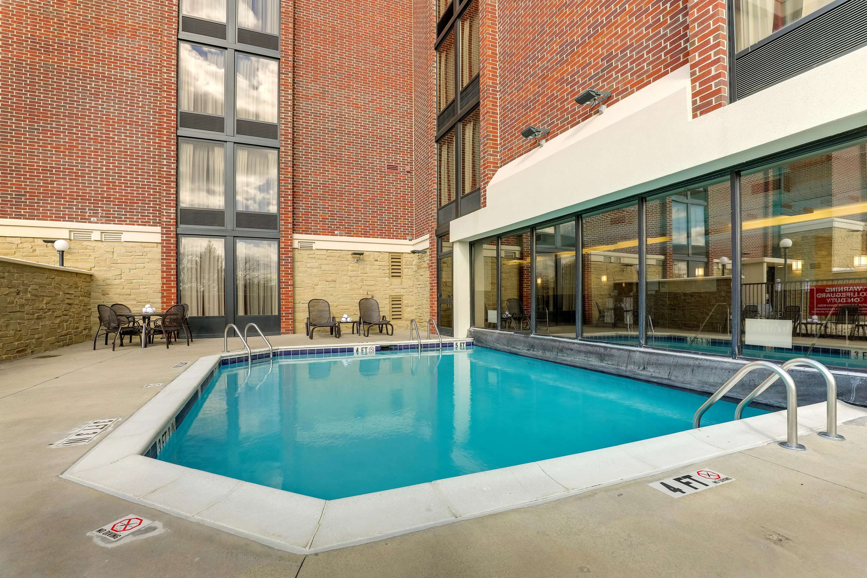 Pool | Drury Inn & Suites Columbus Dublin