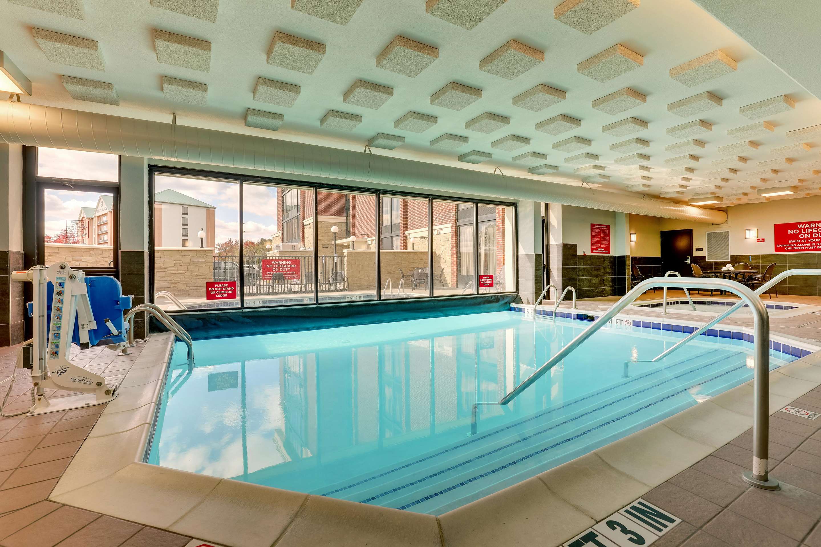 pool | Drury Inn & Suites Columbus Dublin