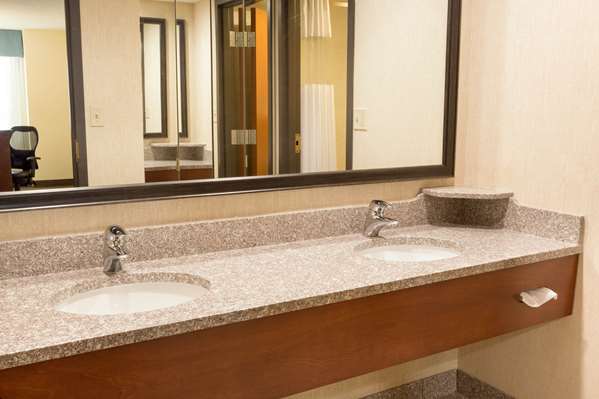  - Drury Inn & Suites Southwest Valley Park