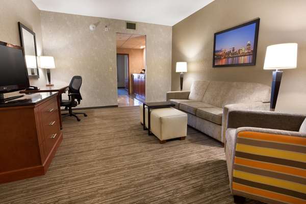  - Drury Inn & Suites Sharonville - I-75, Exit 15