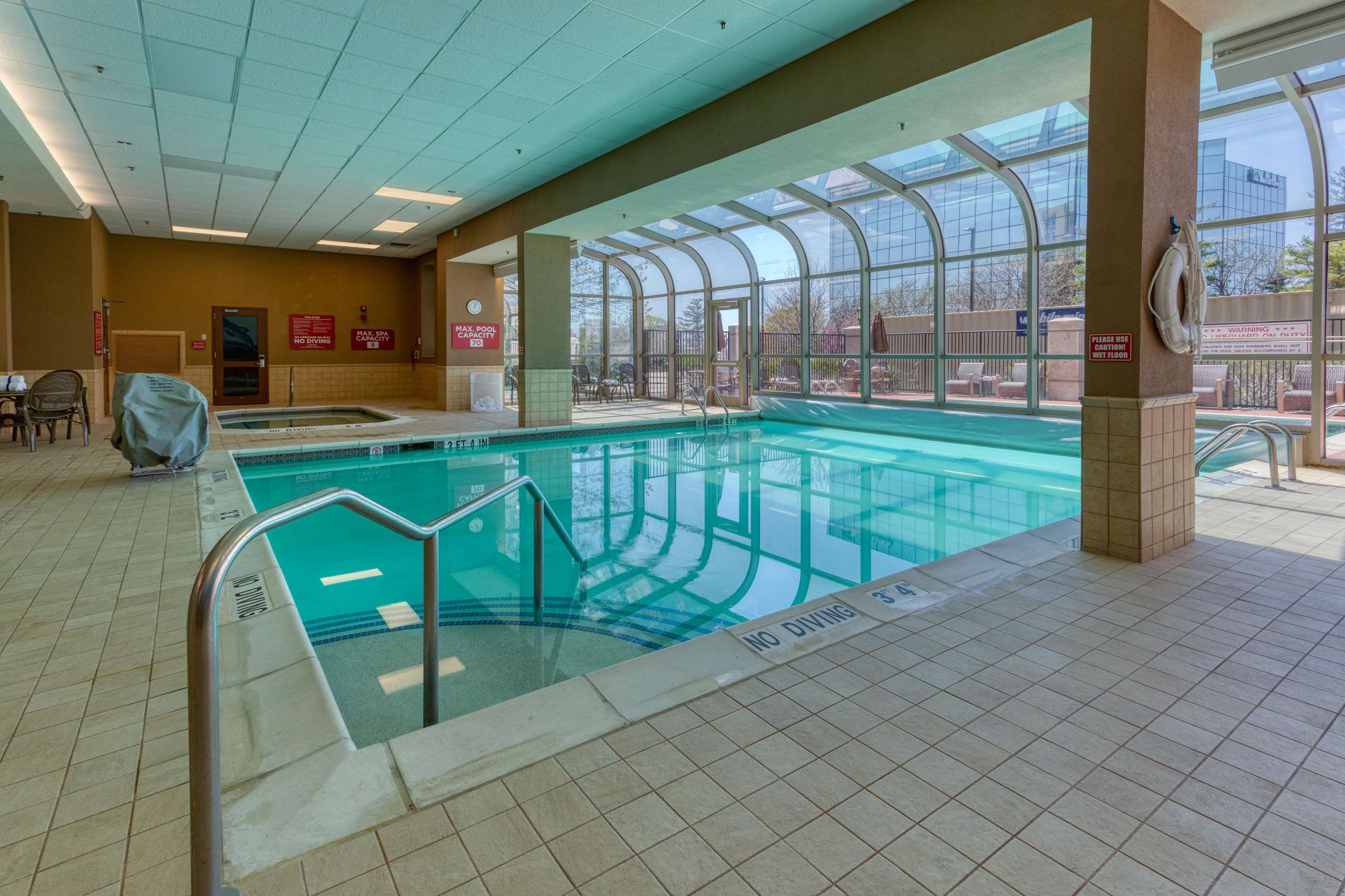 pool | Drury Plaza Hotel St. Louis Chesterfield