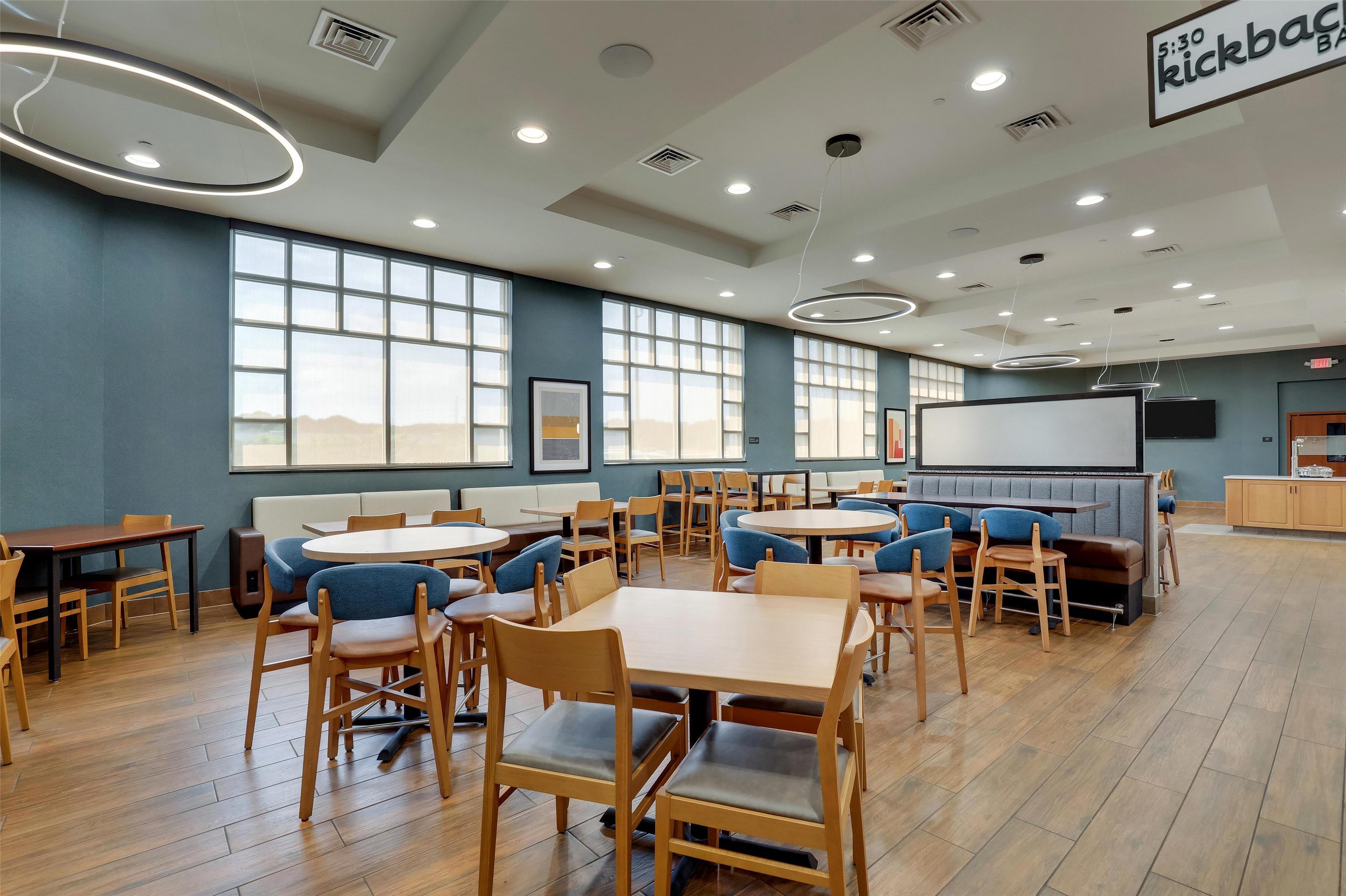Dining Area | Drury Inn & Suites Montgomery
