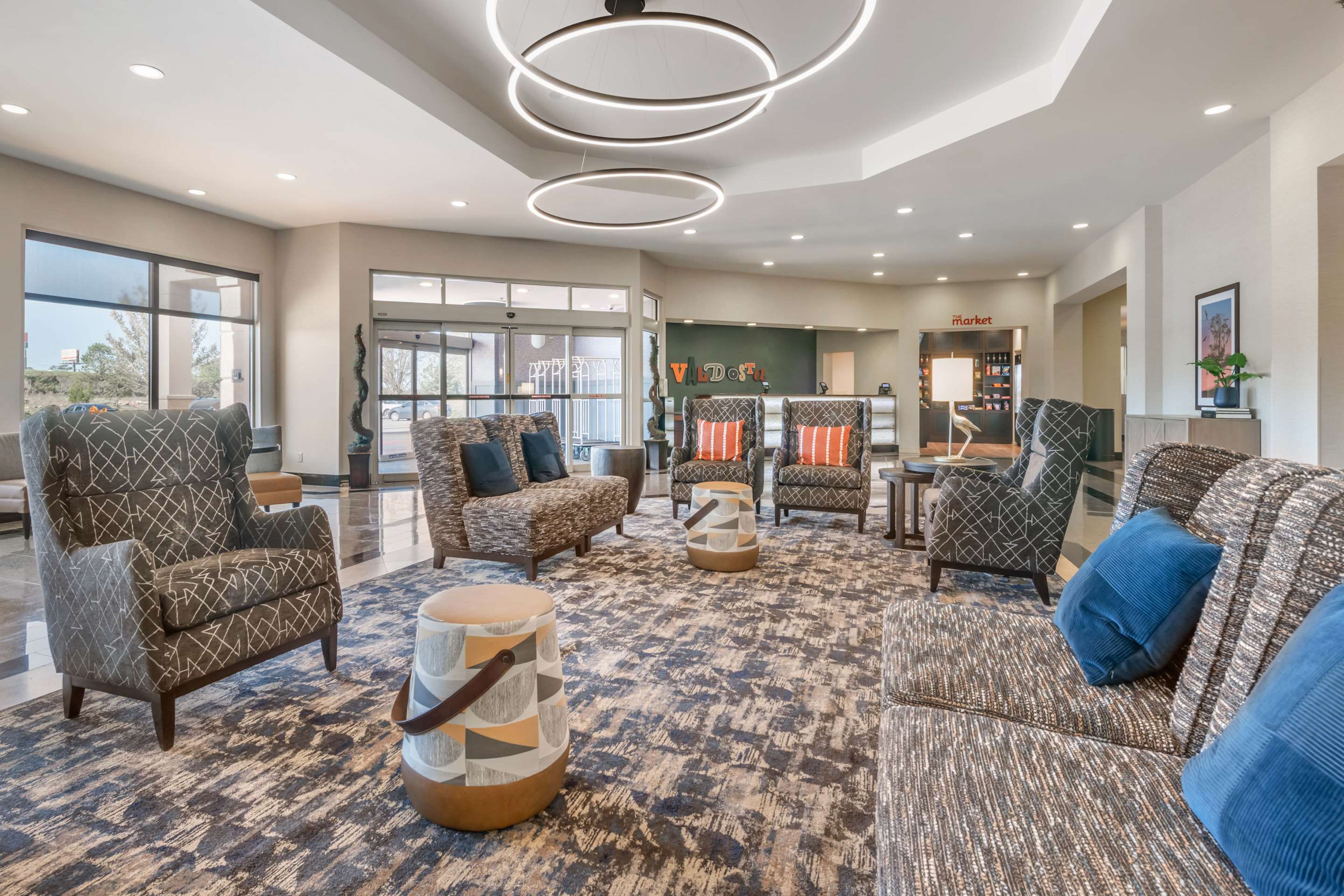 lobby | Drury Inn & Suites Valdosta
