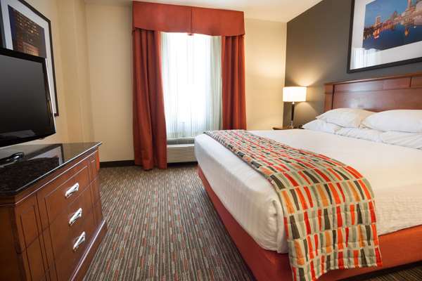  - Drury Inn & Suites South Grove City - I-71, Exit 100
