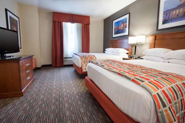  - Drury Inn & Suites South Grove City - I-71, Exit 100