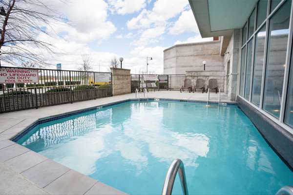 Pool - Drury Inn & Suites South Grove City - I-71, Exit 100