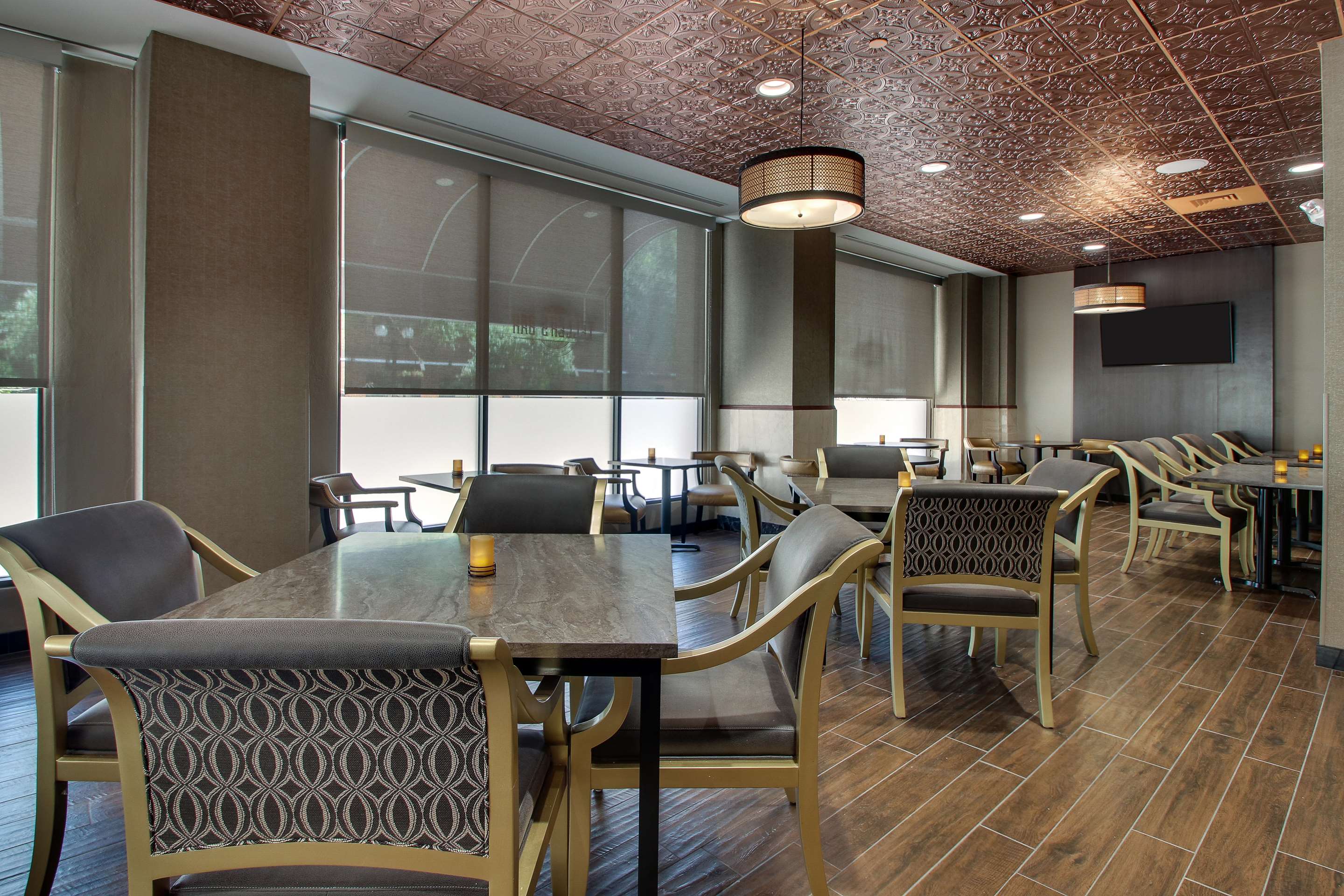 Tellers Bar | Drury Plaza Hotel San Antonio Riverwalk