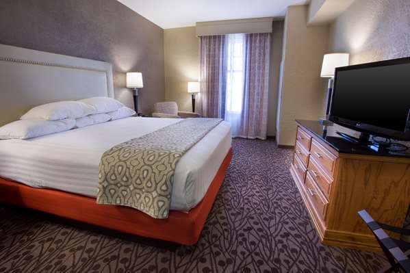  - Drury Inn & Suites Amarillo - I-40, Exit 64