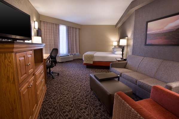  - Drury Inn & Suites Amarillo - I-40, Exit 64