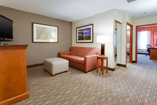  - Drury Inn & Suites O'Fallon - I-64, Exit 16