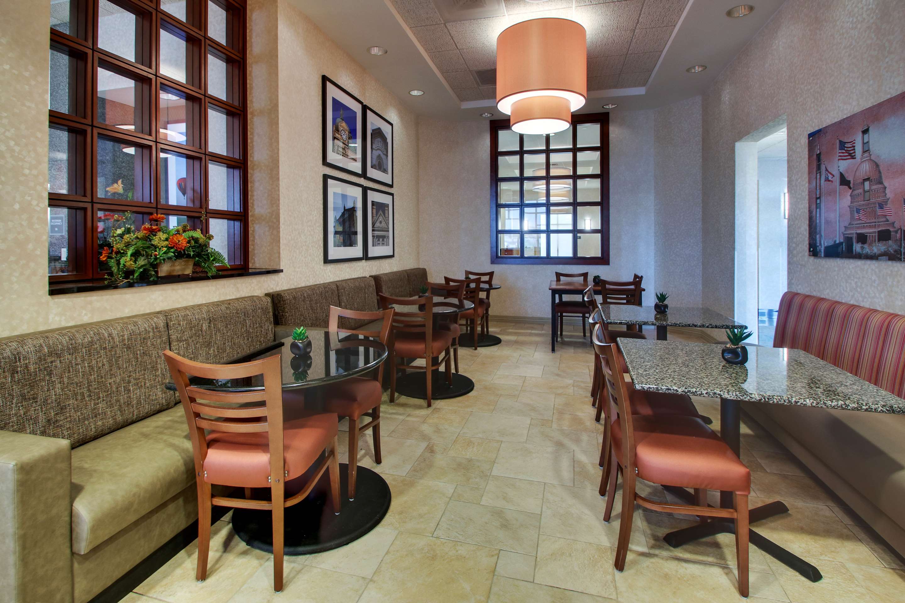Dining Area | Drury Inn & Suites Findlay