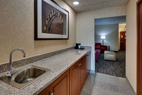  - Drury Inn & Suites Findlay - I-75, Exit 159