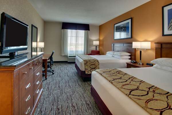  - Drury Inn & Suites Findlay - I-75, Exit 159