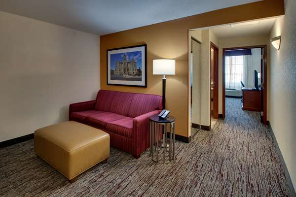  - Drury Inn & Suites Findlay - I-75, Exit 159