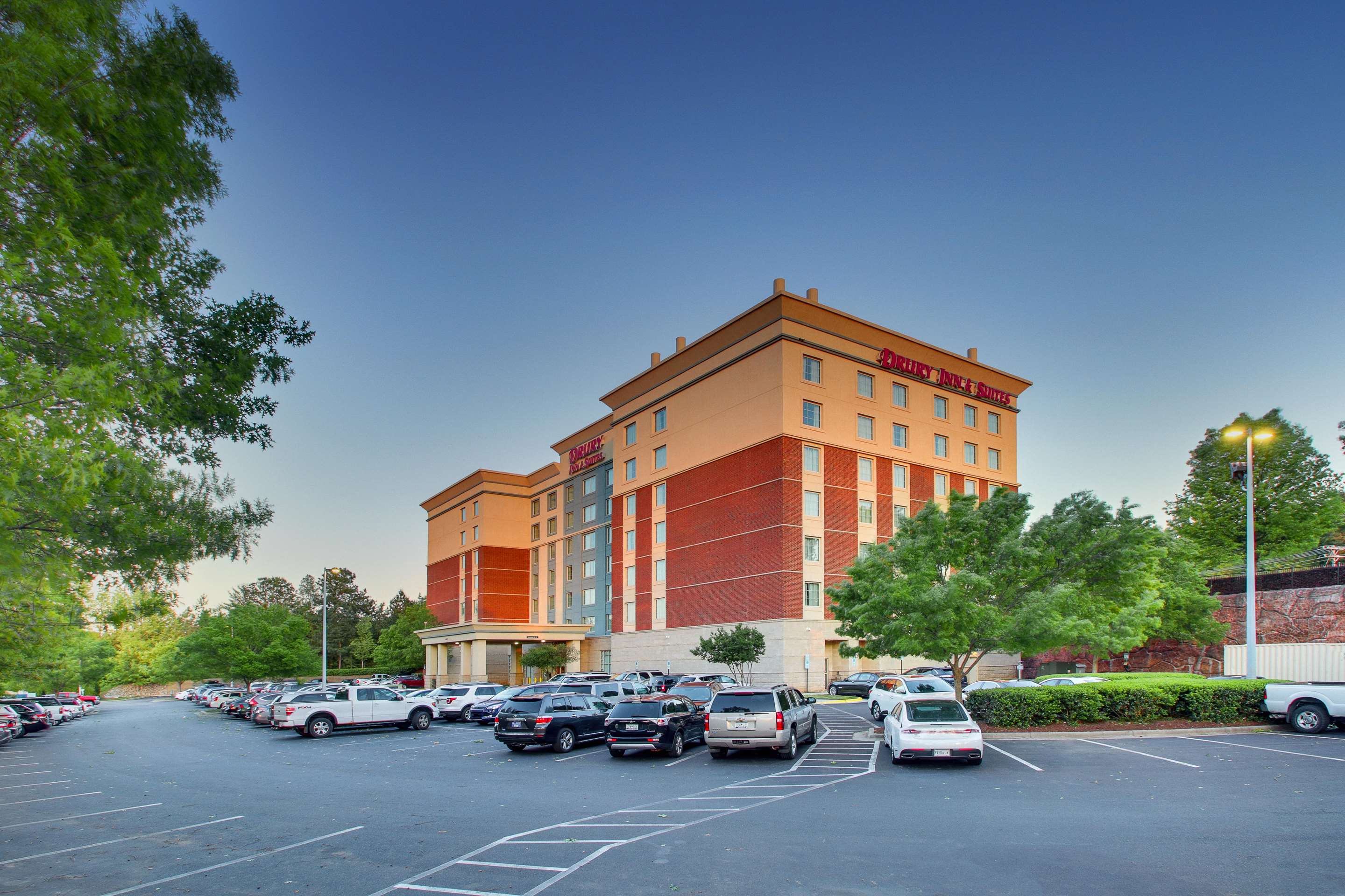 Exterior | Drury Inn & Suites Charlotte Northlake