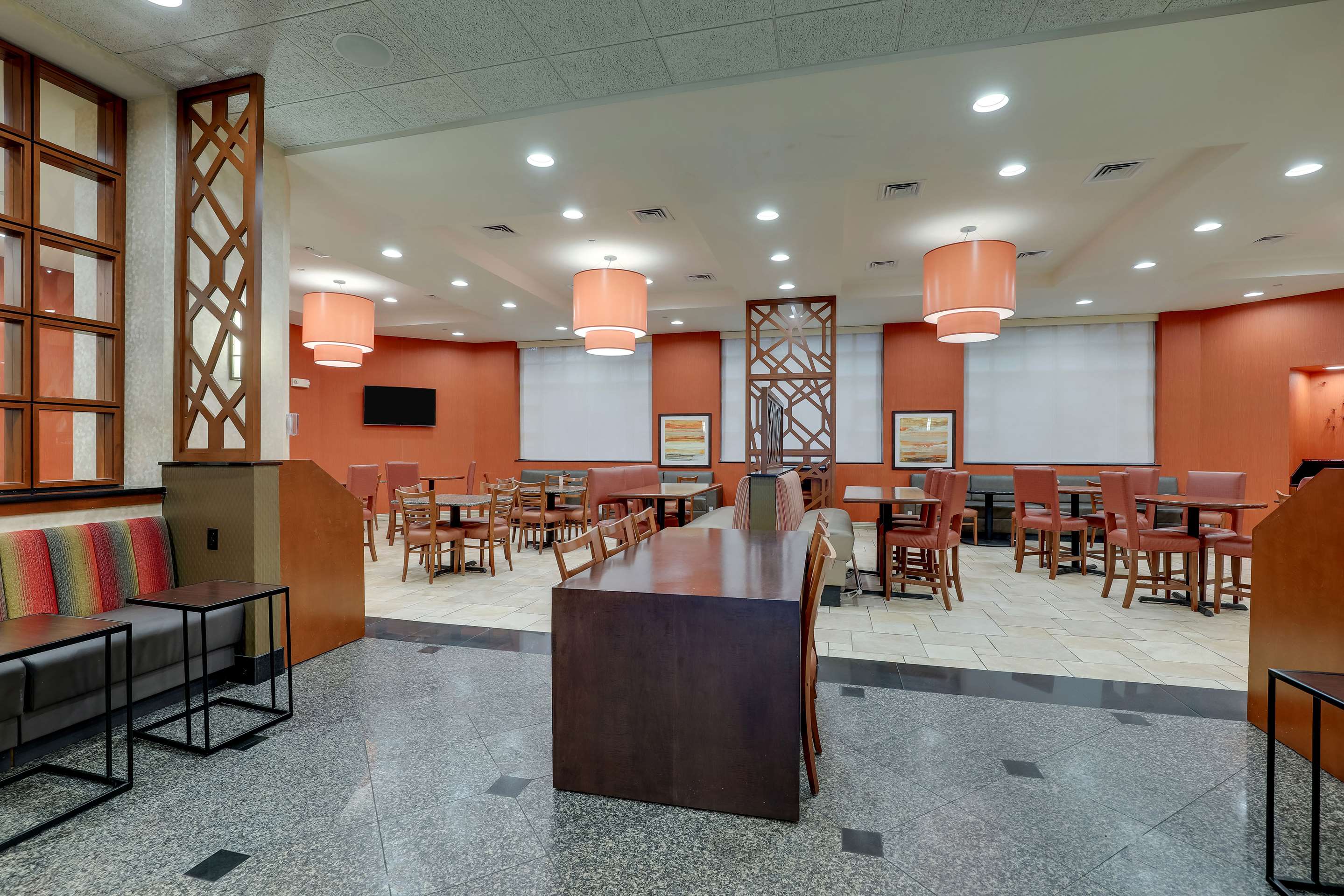 Dining Area | Drury Inn & Suites Charlotte Northlake