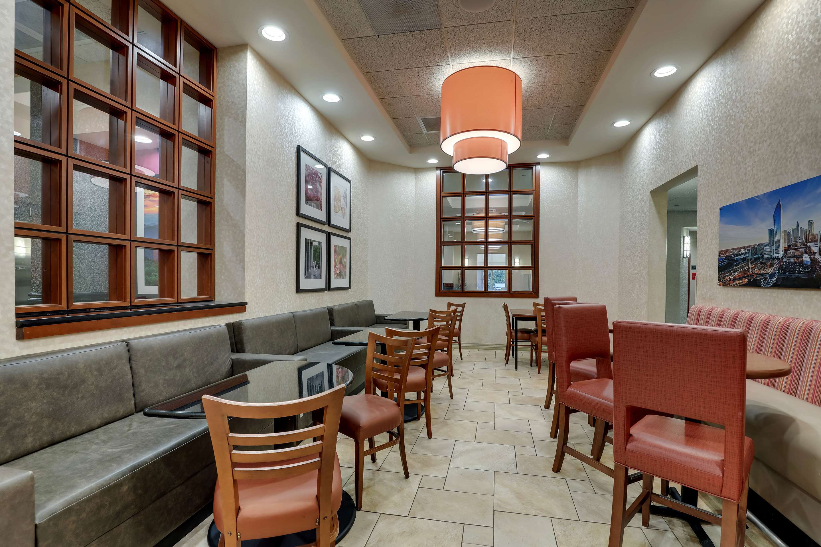 Dining Area | Drury Inn & Suites Charlotte Northlake