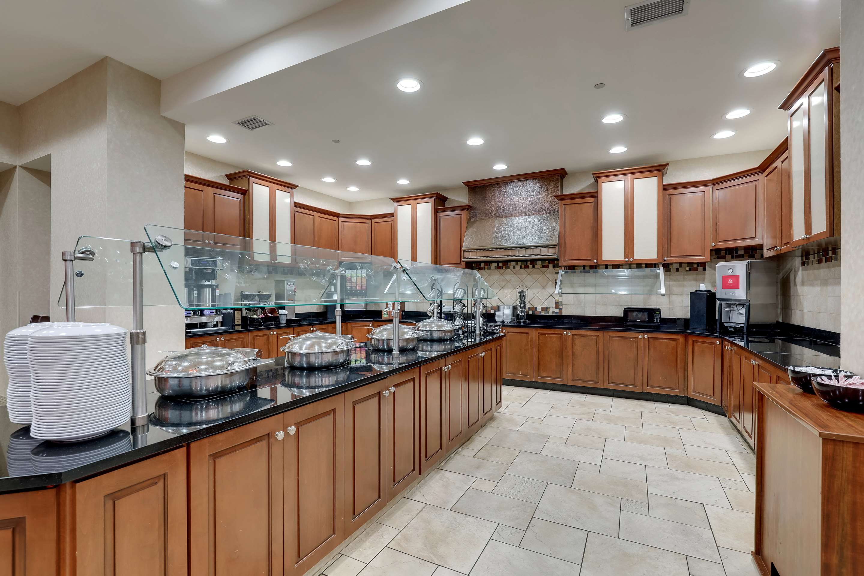 Serving Line | Drury Inn & Suites Charlotte Northlake