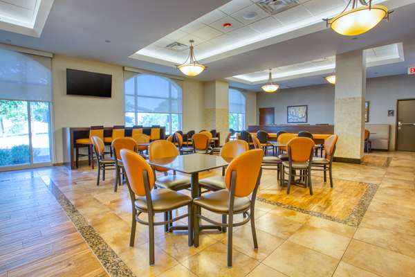 Amenities - Drury Inn & Suites La Cantera Parkway San Antonio - I-10, Exit 556