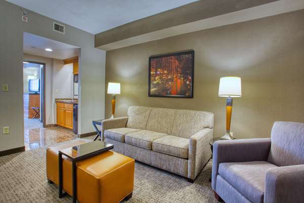 Suite - Drury Inn & Suites La Cantera Parkway San Antonio - I-10, Exit 556