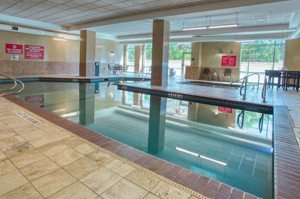 Pool - Drury Inn & Suites La Cantera Parkway San Antonio - I-10, Exit 556