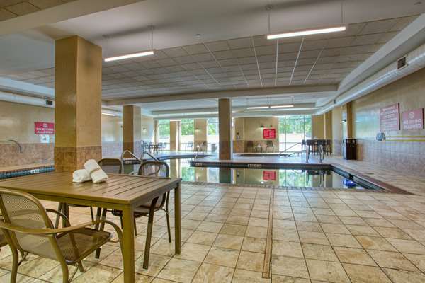 Pool - Drury Inn & Suites La Cantera Parkway San Antonio - I-10, Exit 556