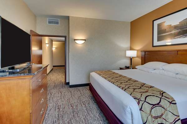  - Drury Inn & Suites Meridian - I-20 & I-59, Exit 154
