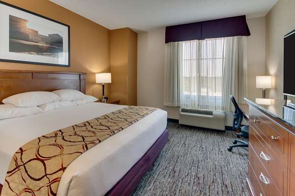  - Drury Inn & Suites Meridian - I-20 & I-59, Exit 154