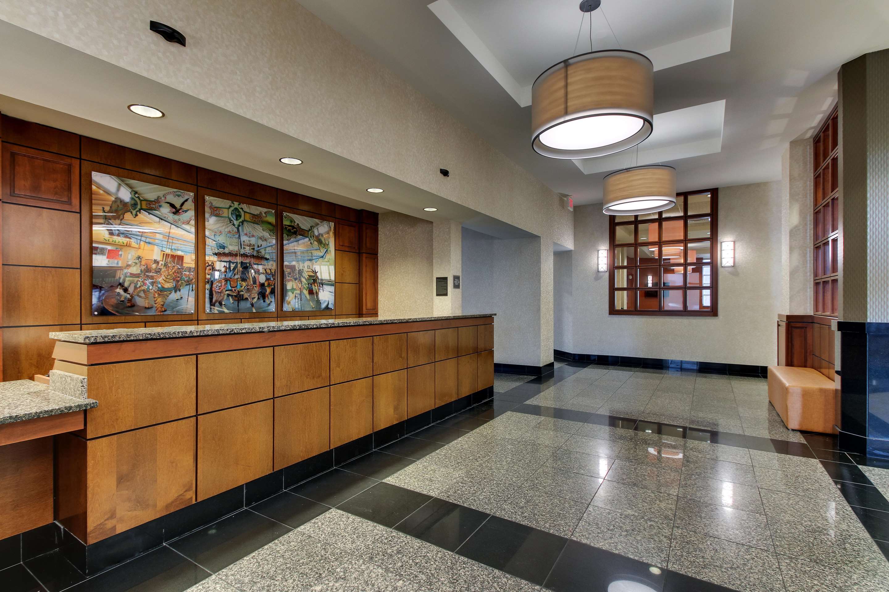 Front Desk | Drury Inn & Suites Meridian