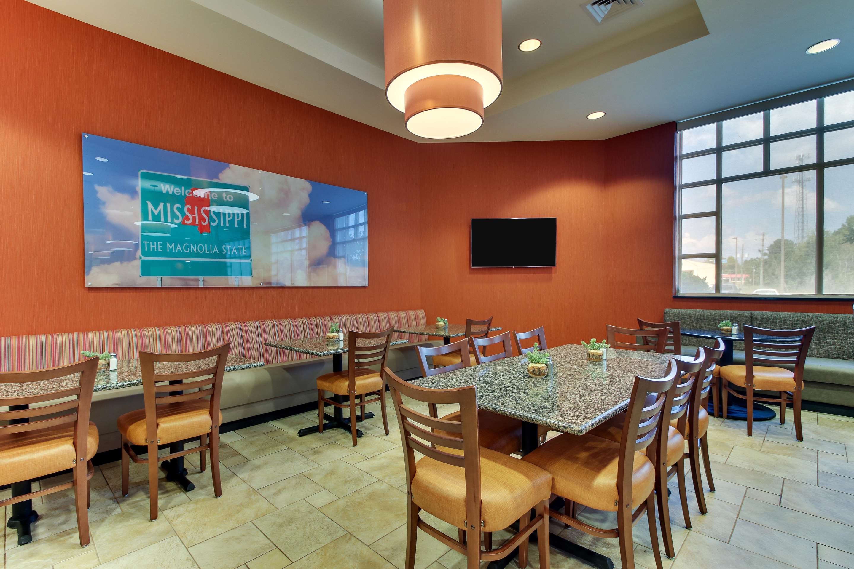 Dining Room | Drury Inn & Suites Meridian