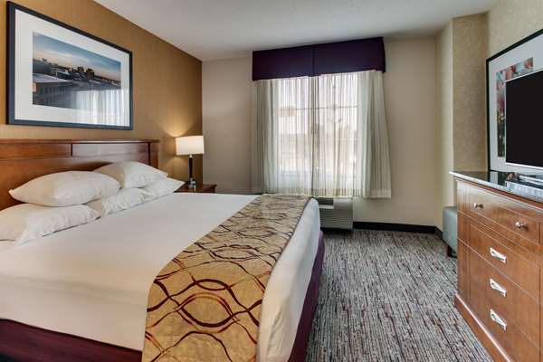 Suite - Drury Inn & Suites Meridian - I-20 & I-59, Exit 154