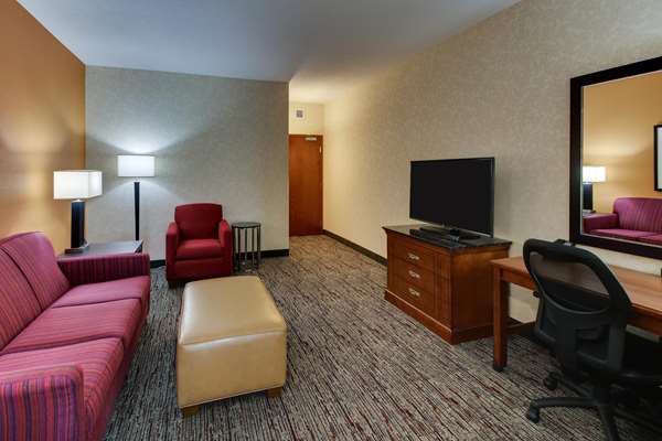 Suite - Drury Inn & Suites Meridian - I-20 & I-59, Exit 154