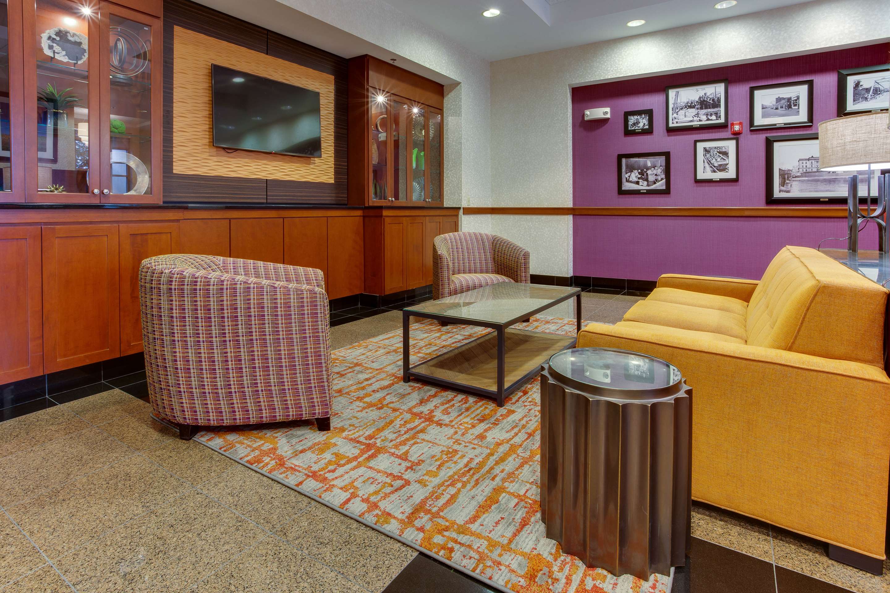 lobby | Drury Inn & Suites West Des Moines
