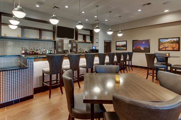 Bar - Drury Inn & Suites Pinnacle Peak Phoenix - I-17, Exit 217
