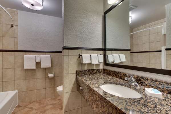  - Drury Inn & Suites Pinnacle Peak Phoenix - I-17, Exit 217