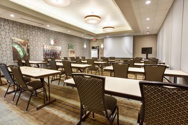 - Drury Inn & Suites North Louisville - I-71, Exit 9