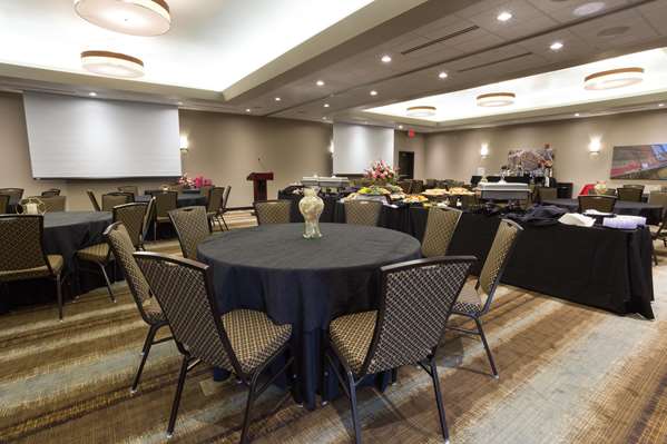  - Drury Inn & Suites North Louisville - I-71, Exit 9