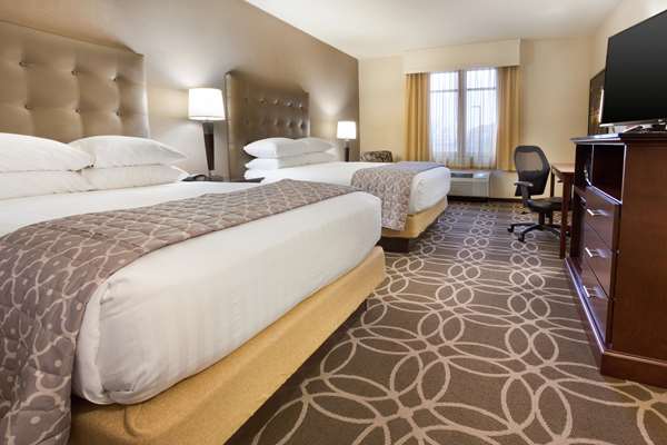  - Drury Inn & Suites North Louisville - I-71, Exit 9