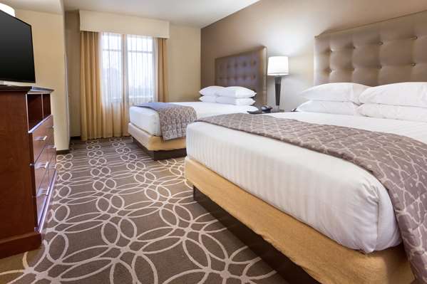  - Drury Inn & Suites North Louisville - I-71, Exit 9
