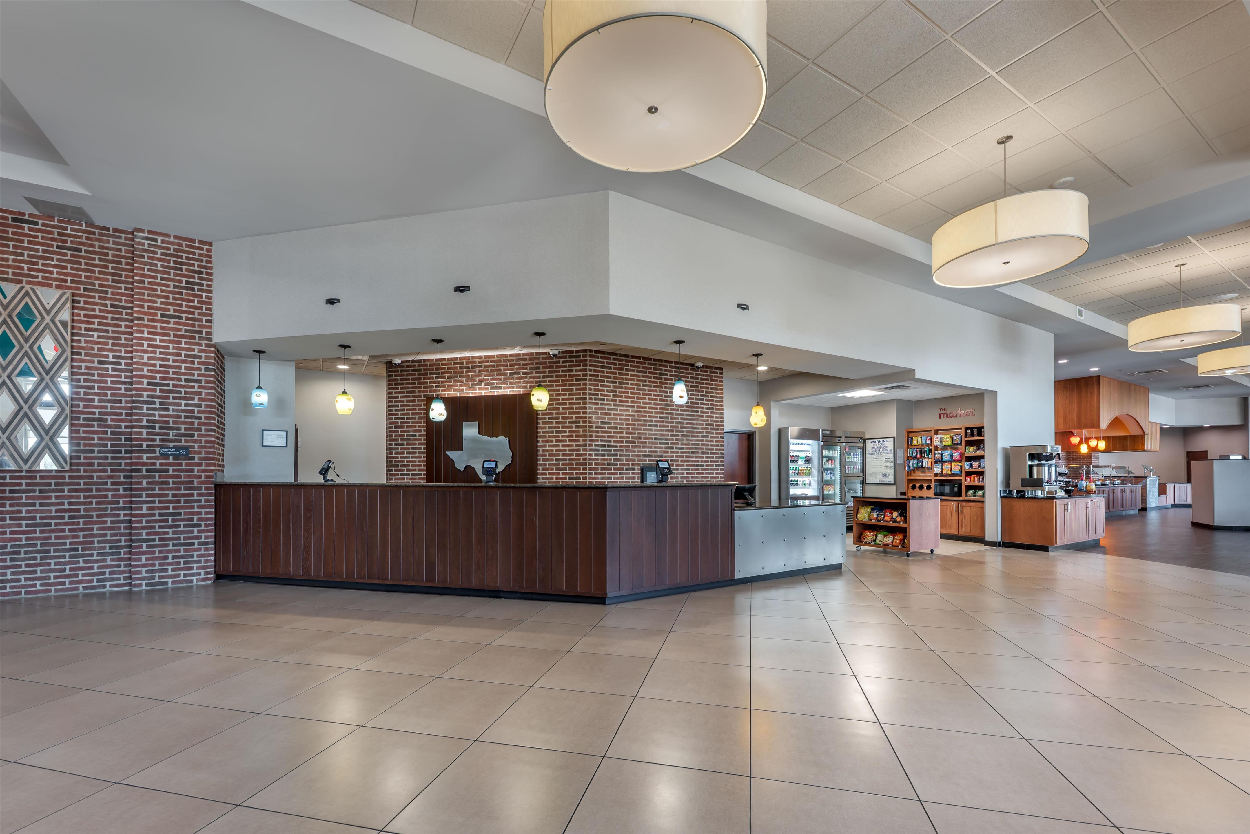 Lobby | Drury Plaza Hotel San Antonio North Stone Oak