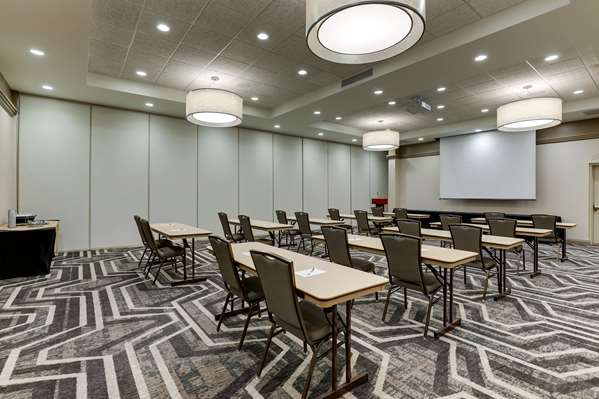  - Drury Inn & Suites Blue Springs - I-70, Exit 17