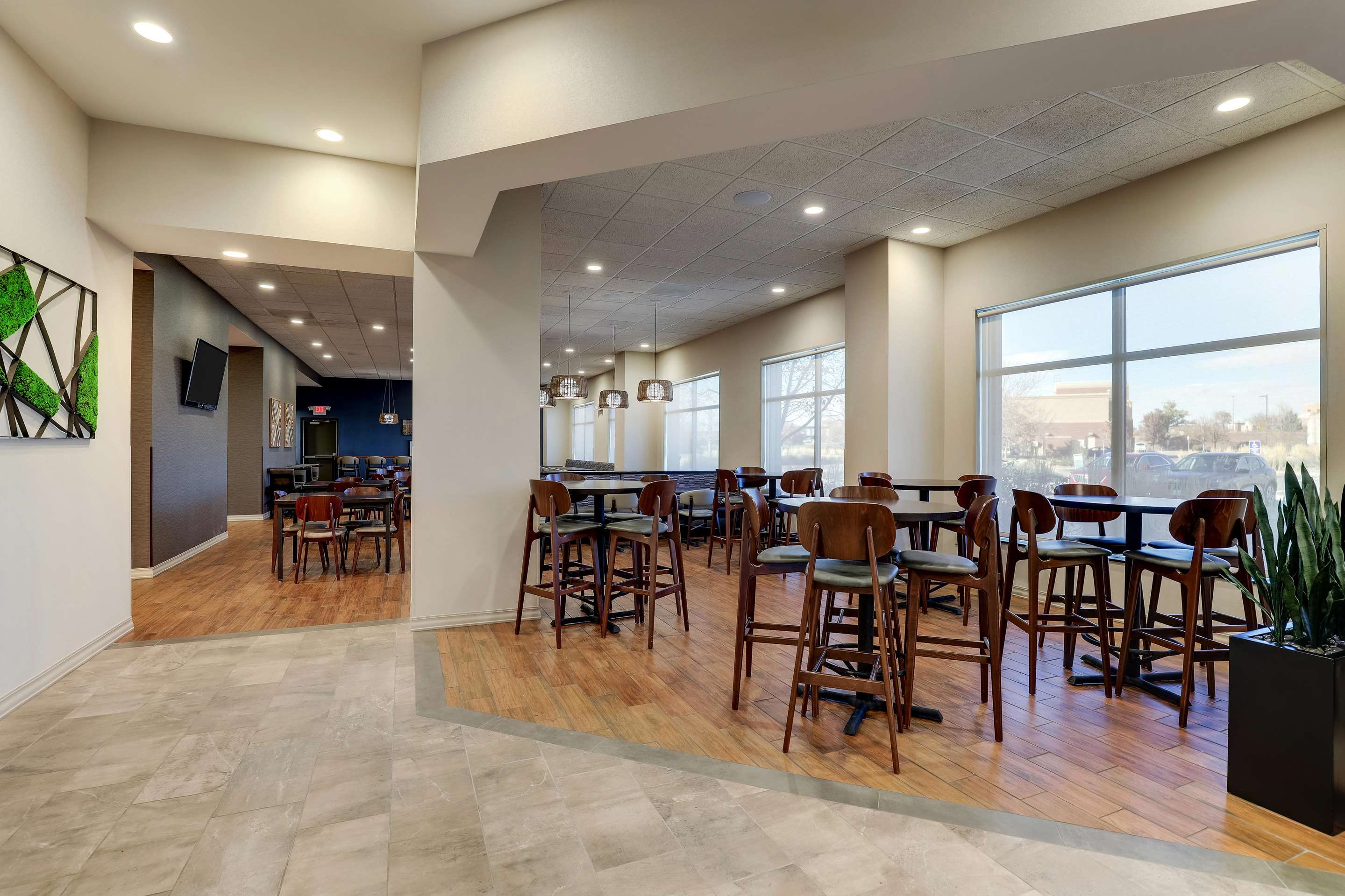 Dining Area | Drury Inn & Suites Denver Westminster