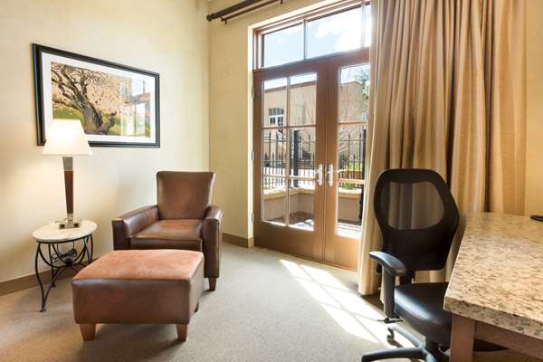  - Drury Plaza Hotel Santa Fe