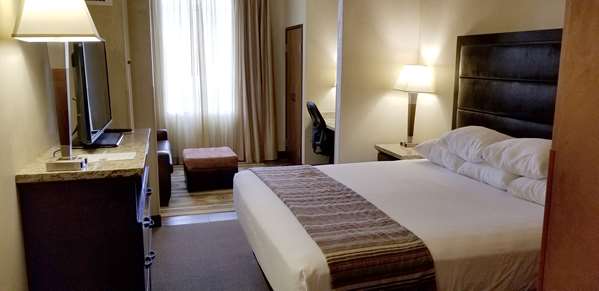  - Drury Plaza Hotel Santa Fe